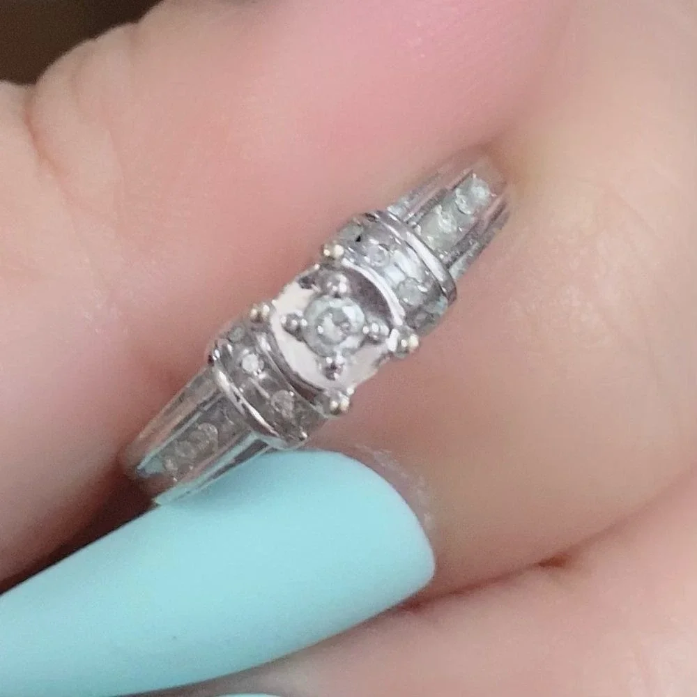 10KT 10K White Gold Diamond Ring‎ Sz 6.75